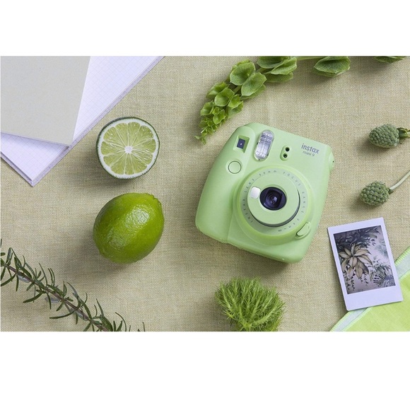 Fujifilm Instax Mini 9 Fujifilm Instant Film Camera Green 🍏 Brand New - Picture 4 of 7